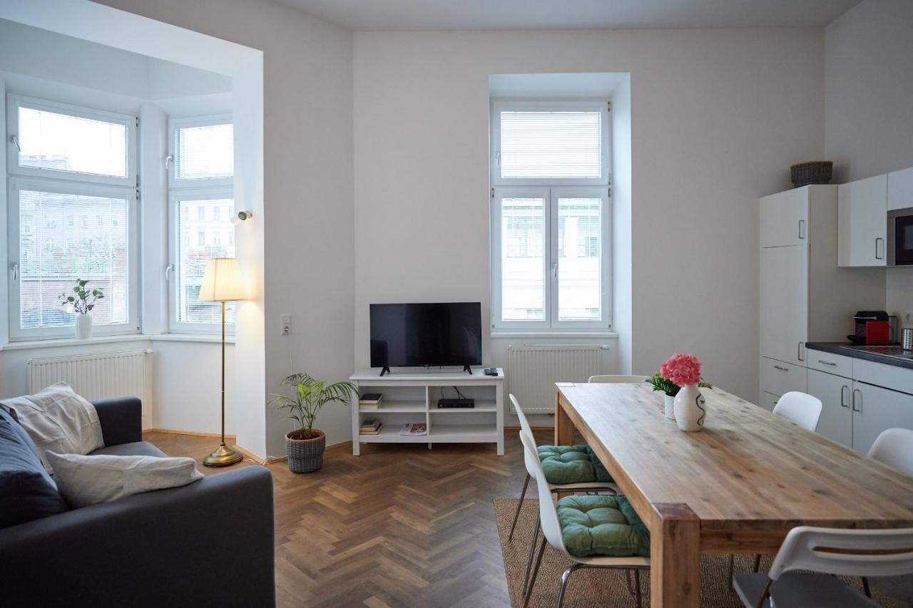 Beautiful Restored - Close To Metro - II Viena Exterior foto