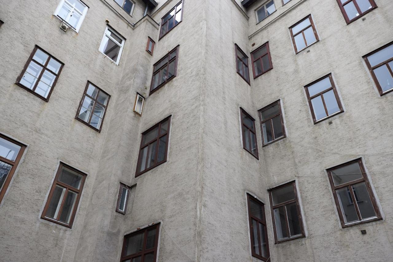 Beautiful Restored - Close To Metro - II Viena Exterior foto